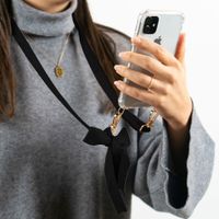 imoshion Backcover mit Band - Satin Schwarz für das iPhone 11