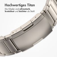 Accezz Mattes Titanstahlarmband für die Apple Watch Series 1 bis 9 / SE (38/40/41 mm) | Series 10 (42 mm) - Titan