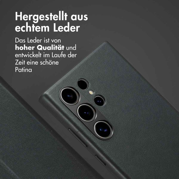 Accezz 2-in-1 Klapphülle aus Leder mit MagSafe für das Samsung Galaxy S24 Ultra - Onyx Black