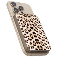 Selencia Vivid Powerbank 5.000 mAh - MagSafe und Qi2 - Desert Gold / Leopard