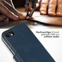 Selencia Echtleder Klapphülle iPhone SE (2022 / 2020) / 8 / 7 / 6(s) - Blau