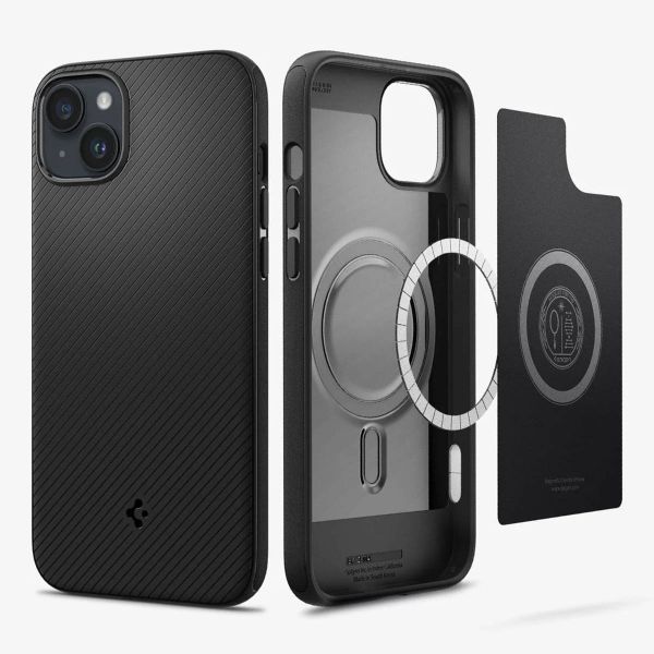 Spigen MagSafe Armor Hülle Apple iPhone 14 - Black