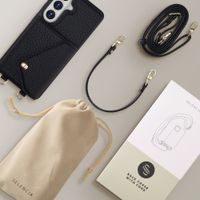 Selencia Sera HandyHülle mit Kordel und Umschlag-Kartenhalter Samsung Galaxy S26 - Schwarz