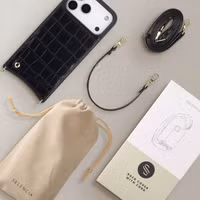 Selencia Nova Croco HandyHülle mit Kordel und Kartenhalter Apple iPhone 17 Pro Max - Schwarz