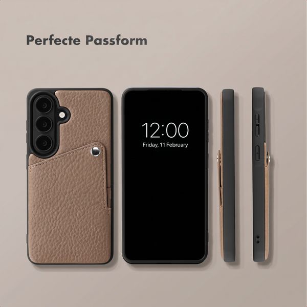 Selencia Riva Back Cover mit Kartenfach Samsung Galaxy S26 - Mocha Brown