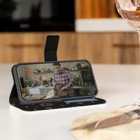 imoshion ﻿Design Klapphülle für das Samsung Galaxy S23 - Sky Black