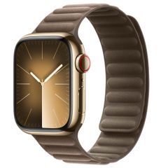 Apple Armband mit Magnetverschluss FineWoven für das  Apple Watch Series 1 t/m 9 / SE (38/40/41 mm) | Series 10 / 11 (42 mm) - Größe M/L - Taupe