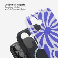 Selencia Vivid Tough Back Cover MagSafe für das iPhone 16 - Modern Bloom Sapphire Blue