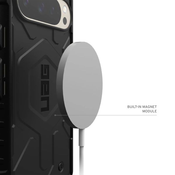 UAG Pathfinder Back Cover Magnet für das Google Pixel 9 / 9 Pro - Black