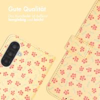 imoshion Design Klapphülle Samsung Galaxy A36 - Sunny Yellow Petite Flowers