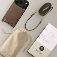 Selencia Nova HandyHülle mit Kordel und Kartenhalter Apple iPhone 18 Pro Max / 17 Pro Max - Mocha Brown