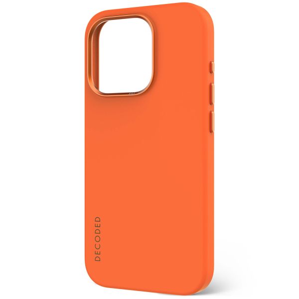 Decoded Silikon-Case MagSafe für das iPhone 15 Pro - Orange