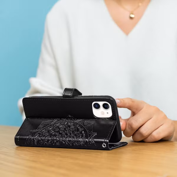 imoshion Mandala Klapphülle Samsung Galaxy A32 (5G) - Schwarz