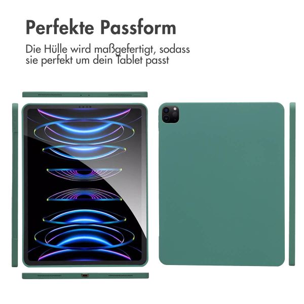 Accezz Liquid Silicone Back Cover mit Stifthalter für das iPad Pro 12.9 (2022) / Pro 12.9 (2021) / Pro 12.9 (2020) - Dunkelgrün