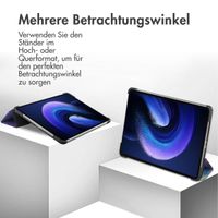 imoshion Design Trifold Klapphülle für das Xiaomi Pad 6 / 6 Pro - Space