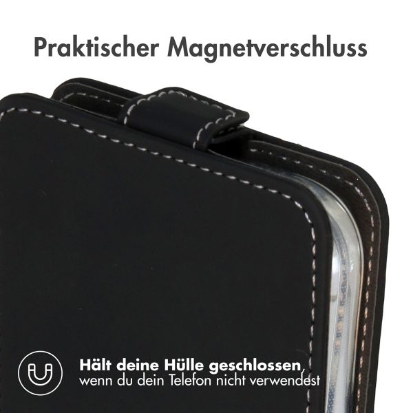 Accezz Flip Case für das Apple iPhone 16 - Schwarz