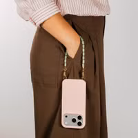 Selencia Rivièra Backcover mit MagSafe mit abnehmbaren Haken Apple iPhone SE (2022 / 2020) / 8 / 7 - Sorbet Pink