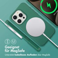 imoshion Color Backcover mit abnehmbarem Handykette und MagSafe Apple iPhone 15 Pro - Dunkelgrün