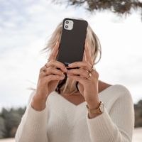 imoshion Color Backcover mit abtrennbarem Band Apple iPhone 12 (Pro) - Schwarz