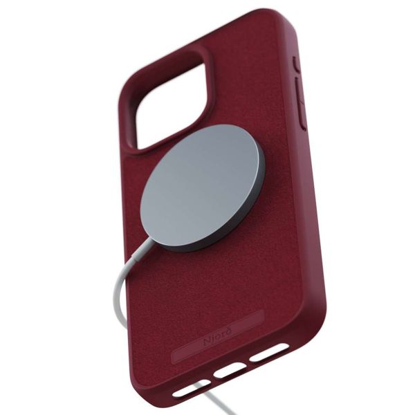 Njorð Collections Wildleder Comfort+ Case MagSafe für das iPhone 15 Pro Max - Red