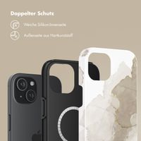 Selencia Vivid Tough Back Cover MagSafe für das iPhone 15 - Marble Light Brown