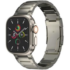 Accezz Mattes Titanstahlarmband für das  Apple Watch Series 1 t/m 11 / SE / Ultra (44/45/46/49 mm) - Titanium