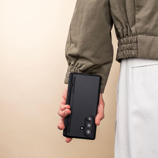 imoshion Color Guard mit Ständer Samsung Galaxy Z Fold 8 Ultra - Schwarz