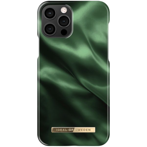 iDeal of Sweden Fashion Back Case iPhone 12 (Pro) - Emerald Satin