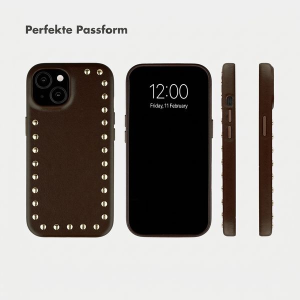 Selencia Studs Backcover mit MagSafe Apple iPhone 15 - Cacao Crush