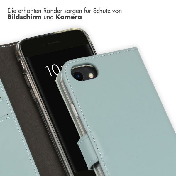 Selencia Echtleder Klapphülle iPhone SE (2022 / 2020) / 8 / 7 / 6(s)