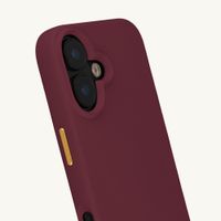 Selencia Rivièra Backcover mit MagSafe mit abnehmbaren Haken Apple iPhone 17 - Bold Burgundy
