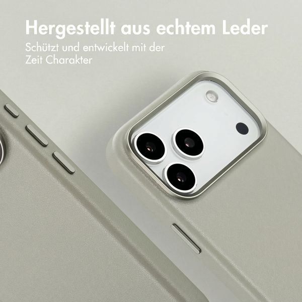 Accezz MagSafe Leather Backcover Apple iPhone 18 Pro Max / 17 Pro Max - Light Grey