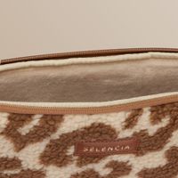 Selencia Teddy Laptop Hülle 13-14 Zoll - Laptop Sleeve - Vanilla Leopard