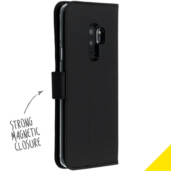 Accezz Schwarzes Wallet TPU Klapphülle für das Samsung Galaxy S9 Plus