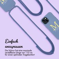 Personalisierte Color Backcover MagSafe mit abtrennbarem Band und Buchstaben für iPhone 15 - Ash Blue