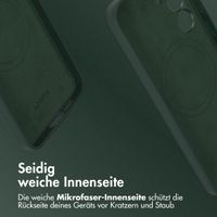 Accezz MagSafe Leather Backcover für das Samsung Galaxy S24 Plus - Cedar Green