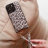 Dutchies Back Cover mit Kartenfach Apple iPhone 15 Pro - Leo