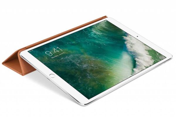 Apple Leather Smart Cover Apple iPad 9 (2021) 10.2 Zoll / iPad 8 (2020) 10.2 Zoll / iPad 7 (2019) 10.2 Zoll / Air 3 (2019) / Pro 10.5 (2017) - Saddle Brown