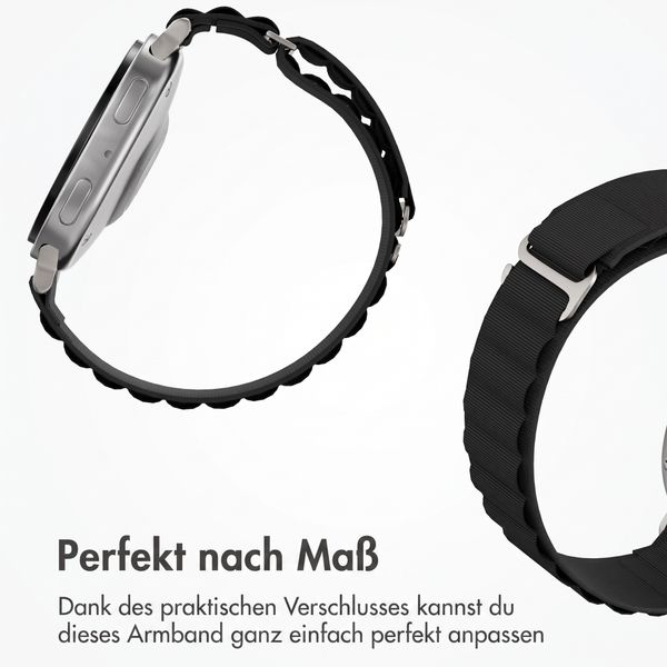 Accezz Nylon Alpine Armband für Samsung Galaxy Watch 9 (40/44mm) / Watch 8 (40/44mm) / Classic (46mm) - Schwarz