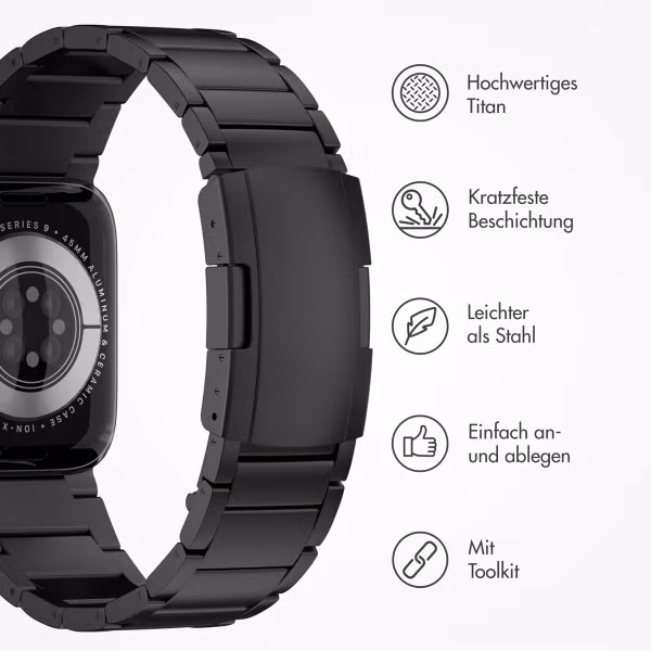 Accezz Mattes Titanstahlarmband für das  Apple Watch Series 1 t/m 9 / SE (38/40/41 mm) | Series 10 / 11 (42 mm) - Schwarz