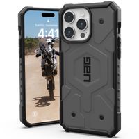 UAG Pathfinder Case MagSafe für das iPhone 15 Pro Max - Silber