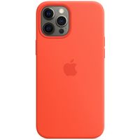 Apple Silikon-Case MagSafe für das iPhone 12 Pro Max - Electric Orange