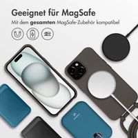 imoshion Color Backcover mit abtrennbarem Band MagSafe für das iPhone 15 - Black Coffee