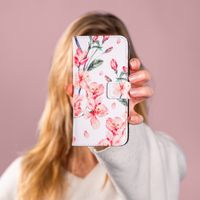 imoshion Design TPU Klapphülle Apple iPhone 13 Pro - Blossom Watercolor White