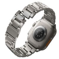 Uniq Osta Stahlarmband mit Selbstjustierenden Gliedern für das  Apple Watch Series 1 t/m 11 / SE / Ultra (44/45/46/49 mm) - Titanium (Silver)
