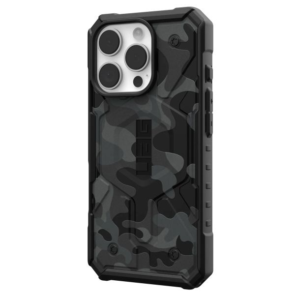 UAG Pathfinder Case für das Apple iPhone 16 Pro - Midnight Camo