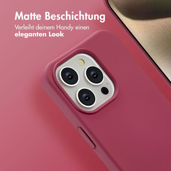 imoshion Color Backcover mit abnehmbarem Handykette und MagSafe Apple iPhone 15 Pro - Raspberry