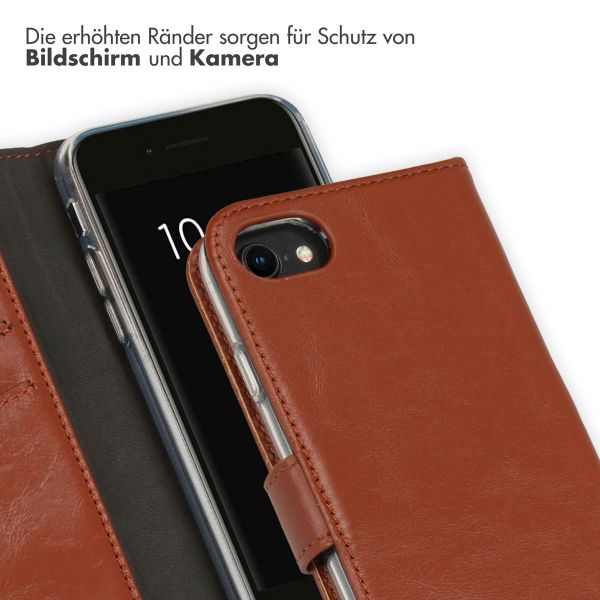 Selencia Echtleder Klapphülle iPhone SE (2022 / 2020) / 8 / 7 / 6(s)