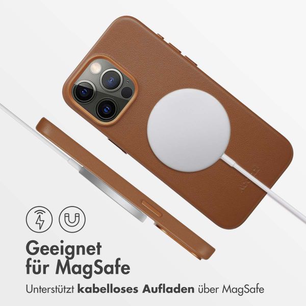 Accezz MagSafe Leather Backcover für das iPhone 15 Pro Max - Sienna Brown