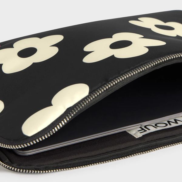 Wouf Daily Laptop Hülle 13-14 Zoll - Laptop Sleeve - Night Daisy